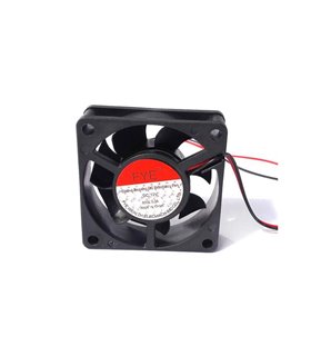 Вентилятор пластик 12V 0.2A 2.4W 9*9*2.5см 9025 (10669)