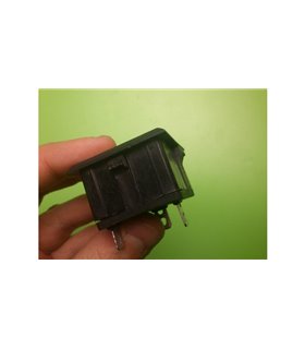 Универсальная розетка монтажная 250V 16A (10685)