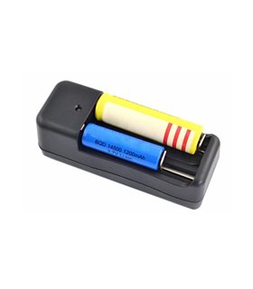 Зарядное Li-ion 18650 14500 16340 10440 3.6V 3.7V (11802) Зарядное Li-ion 18650 14500 16340 10440 3.6V 3.7V (11802)