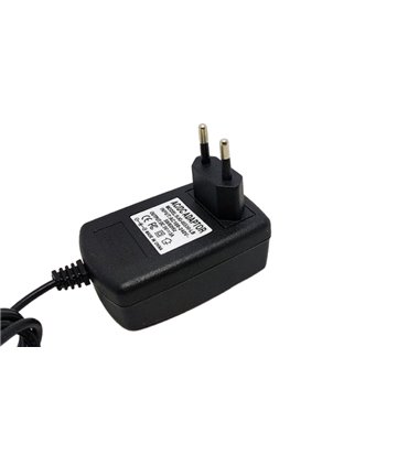 Блок питания зарядное устройство с индикатором 5V 3A штекер 5.5*2.1 (15706)