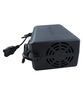 Зарядное устройство для аккумулятора электровелосипеда 96V 20Ah (19150) Зарядное устройство для аккумулятора электровелосипеда 96V 20Ah (19150)