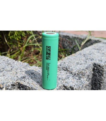Аккумулятор силовой LiIon INR18650 18650 3000mAh 3.7V 10C 30P (19728)