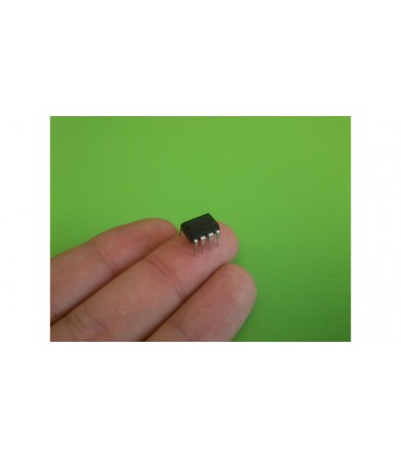 Микросхема EEPROM Atmel AT24C08N 24C08 DIP8 (11101)
