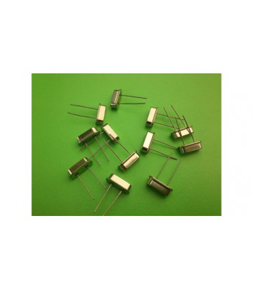 Кварцевый резонатор 7.3728 МГц HC-49U 7шт (11518)