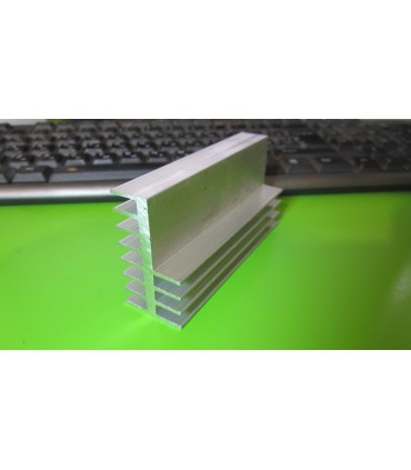 Мощный алюминиевый радиатор для транзисторов 100*50*30 (12877)