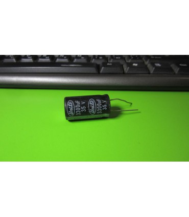 Электролитический конденсатор 35V 3300uF 16*30мм (14267)