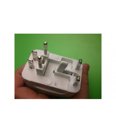 Сетевой дорожный универсальный адаптер розетки (10704)