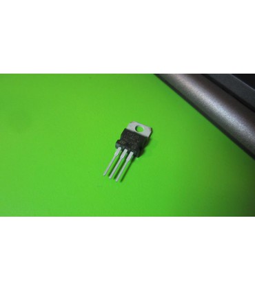 Биполярный NPN транзистор TIP120 60V 5A TO-220 (12518)