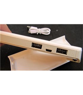 Power Bank на 5 банок 18650 5V 2A с фонариком и двумя USB белый (16579)