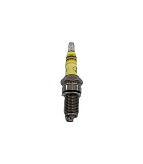 Свеча зажигания под 4-тактный двигатель D8TC 4T M12*1.25*19mm (19245)