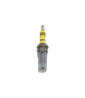 Свеча зажигания под 4-тактный двигатель D8TC 4T M12*1.25*19mm (19245)