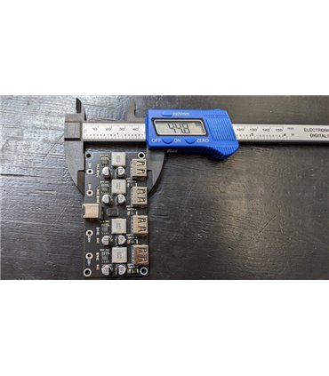 Понижающий преобразователь QC2.0 QC3.0 USB 4*USB (19343)