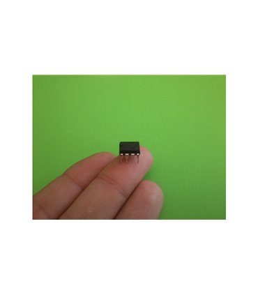 Микросхема EEPROM Atmel AT24C32-10PI-1.8 DIP-8 (11102)